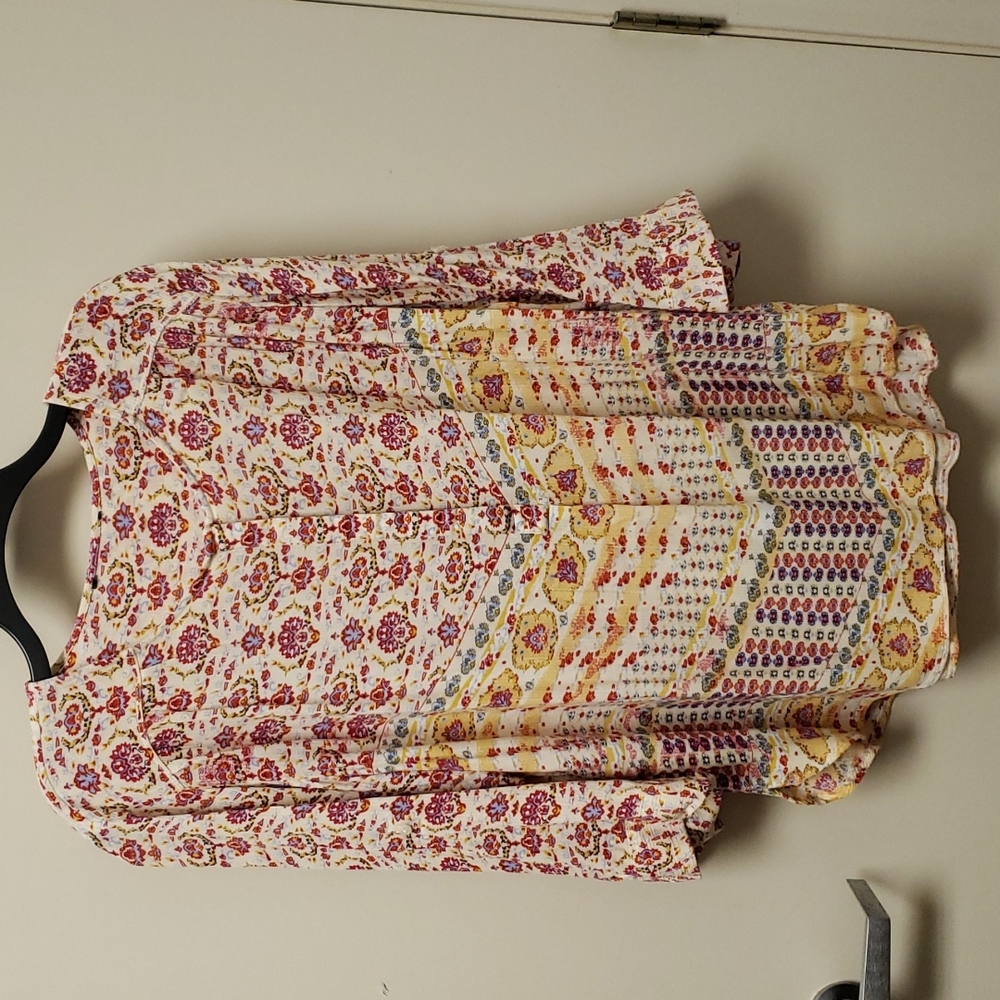 Womend 3/4 sleeve cotton multi color/print shirt